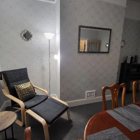Stay - At Southport Holiday Home - Sleeps 6 Bagian luar foto