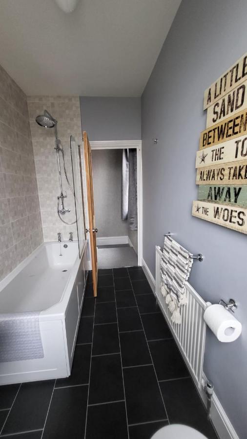 Stay - At Southport Holiday Home - Sleeps 6 Bagian luar foto