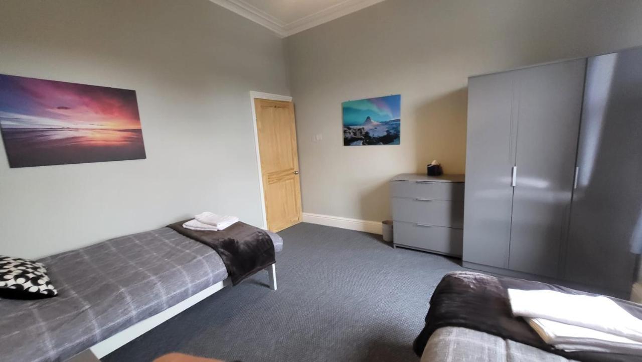 Stay - At Southport Holiday Home - Sleeps 6 Bagian luar foto