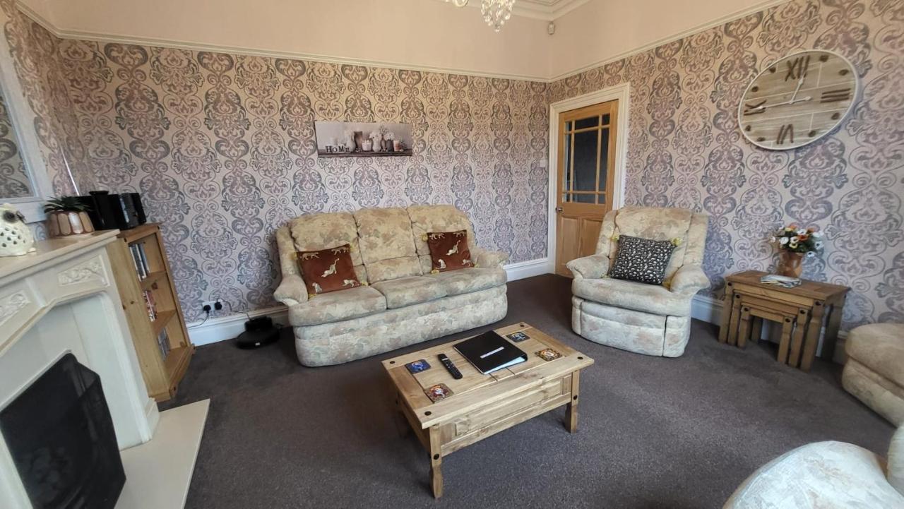 Stay - At Southport Holiday Home - Sleeps 6 Bagian luar foto